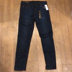 New! Celebrity pink mid rise skinny jeans